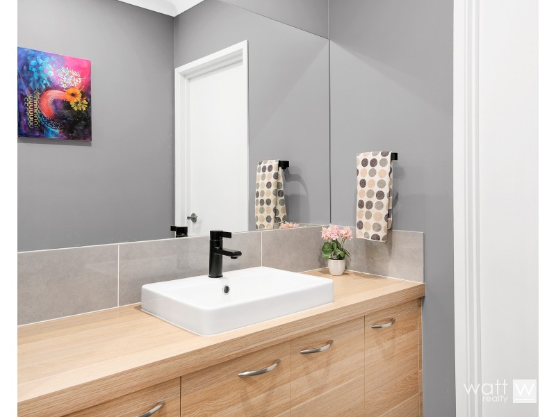 23 Superior Parade, Bridgeman Downs QLD 4035