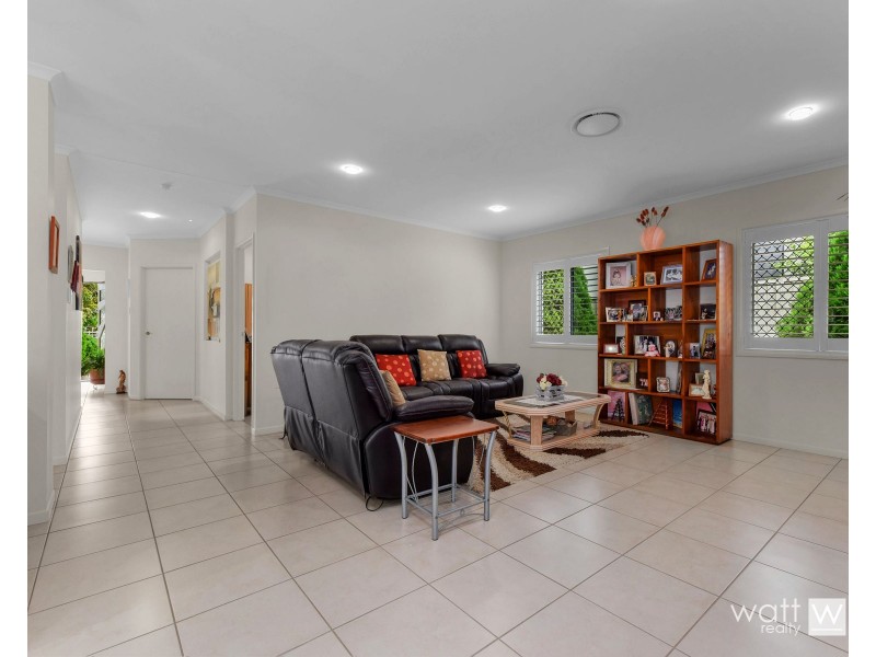 3 Dress Circle Court, Bridgeman Downs QLD 4035