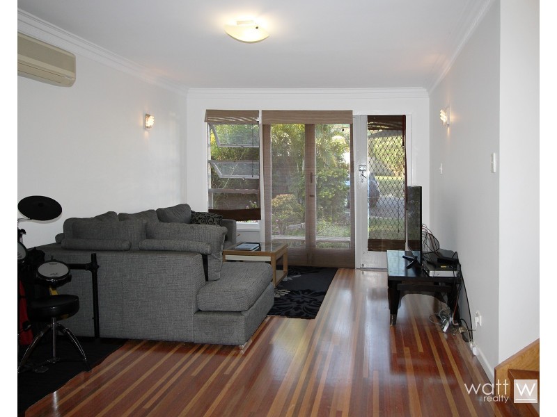 22 Decker Street, Chermside West QLD 4032