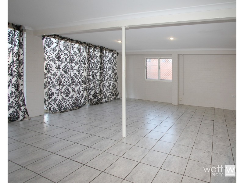 22 Decker Street, Chermside West QLD 4032