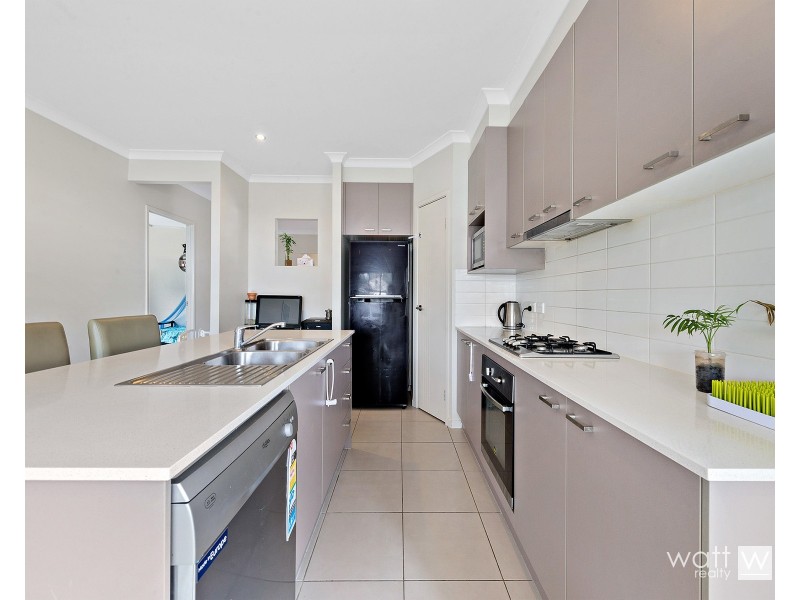 77 Greene Street, Rothwell QLD 4022