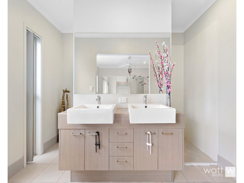 77 Greene Street, Rothwell QLD 4022