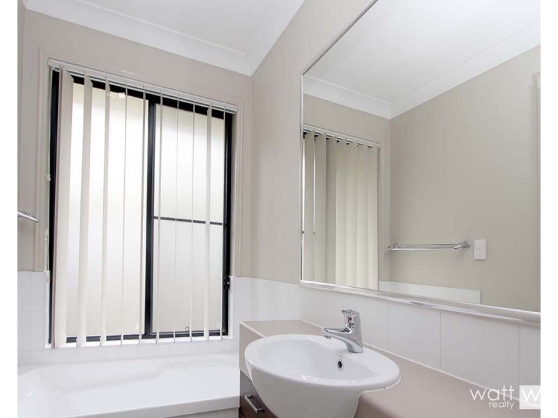 21 Fabian Place, Bracken Ridge QLD 4017