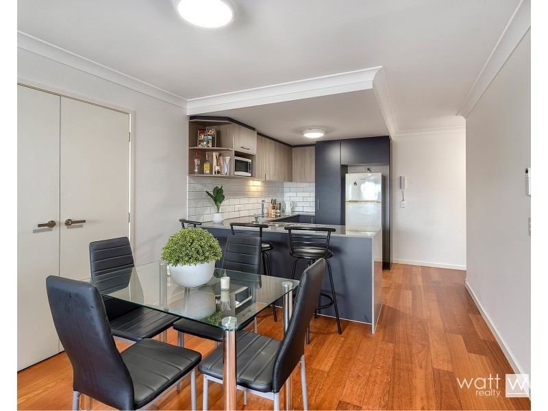 204/39 Thomas Street, Chermside QLD 4032