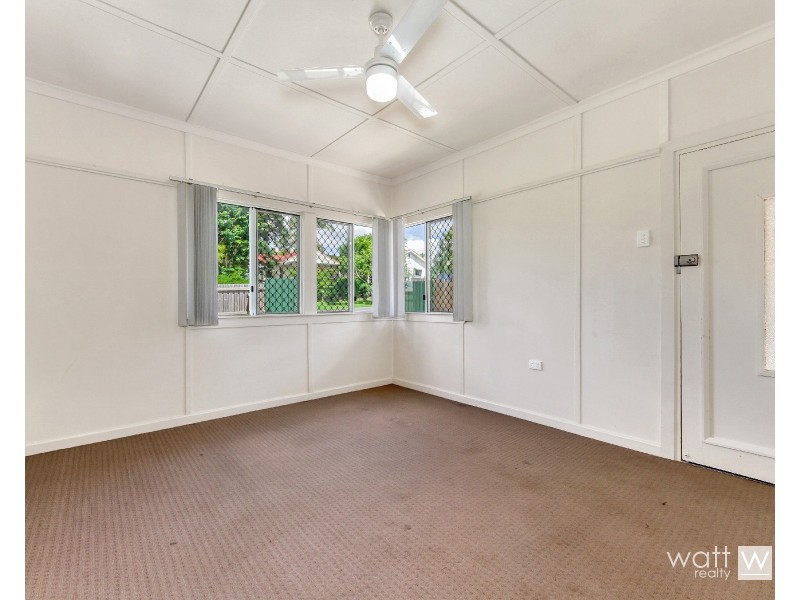 15 Dunsford Road, Zillmere QLD 4034