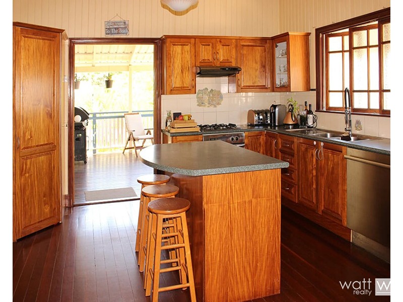 58 Cotton Street, Shorncliffe QLD 4017