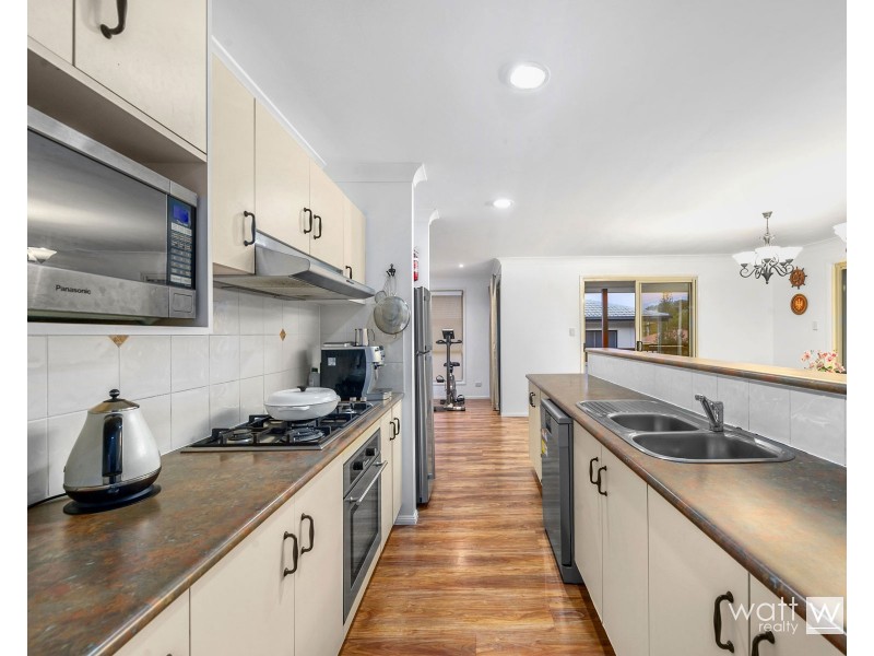 49 Queens Circuit, Geebung QLD 4034