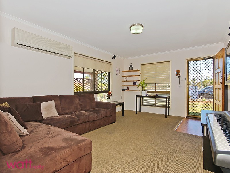 16 Livingstone Street, Strathpine QLD 4500