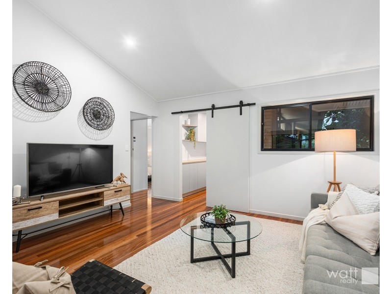 15 Ashley Road, Chermside West QLD 4032