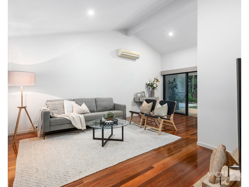 15 Ashley Road, Chermside West QLD 4032