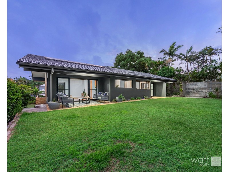 15 Ashley Road, Chermside West QLD 4032