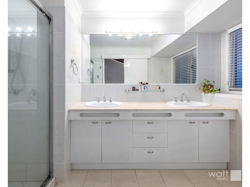 46 Costello Place, Stafford Heights QLD 4053