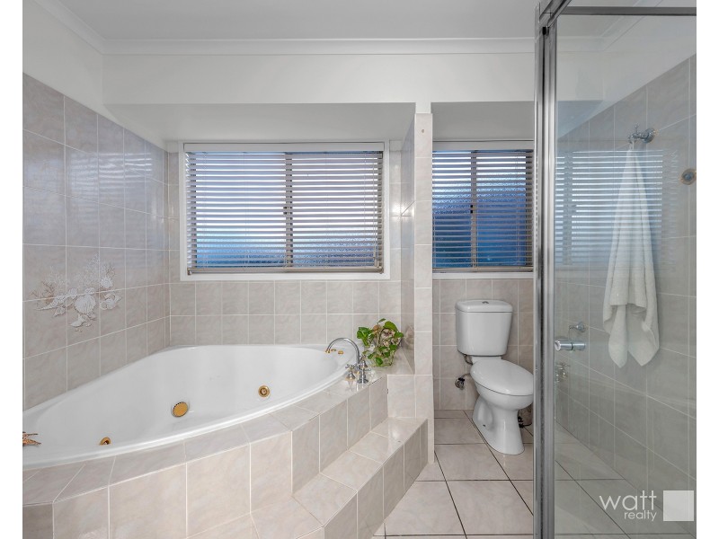 46 Costello Place, Stafford Heights QLD 4053