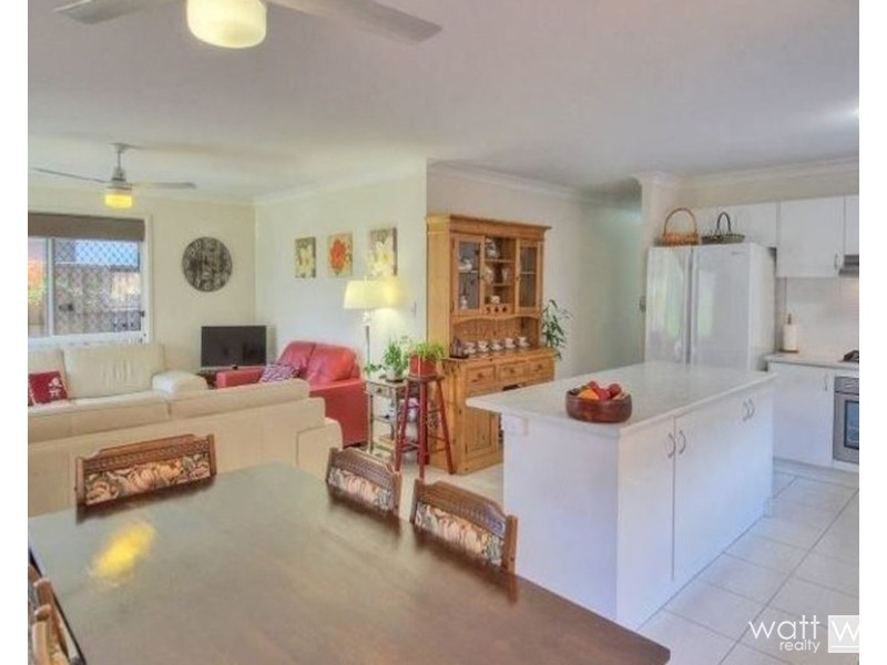 8 Diamantina Crescent, Fitzgibbon QLD 4018