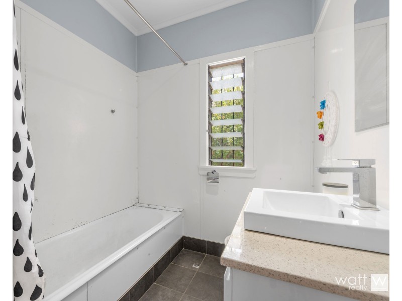 68 Crowley Street, Zillmere QLD 4034