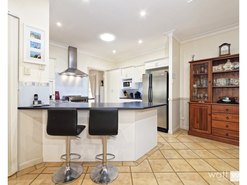 18 Whipbird Place, Aspley QLD 4034