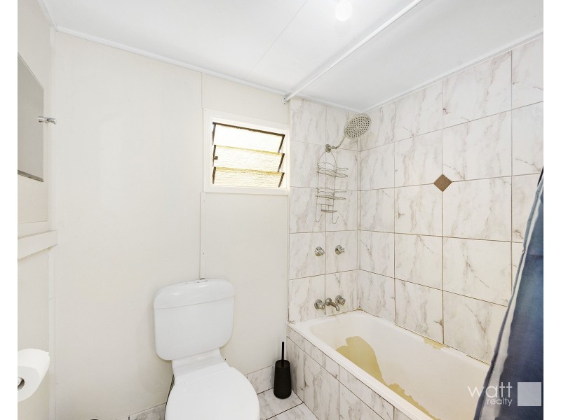 86 Adams Street, Deagon QLD 4017