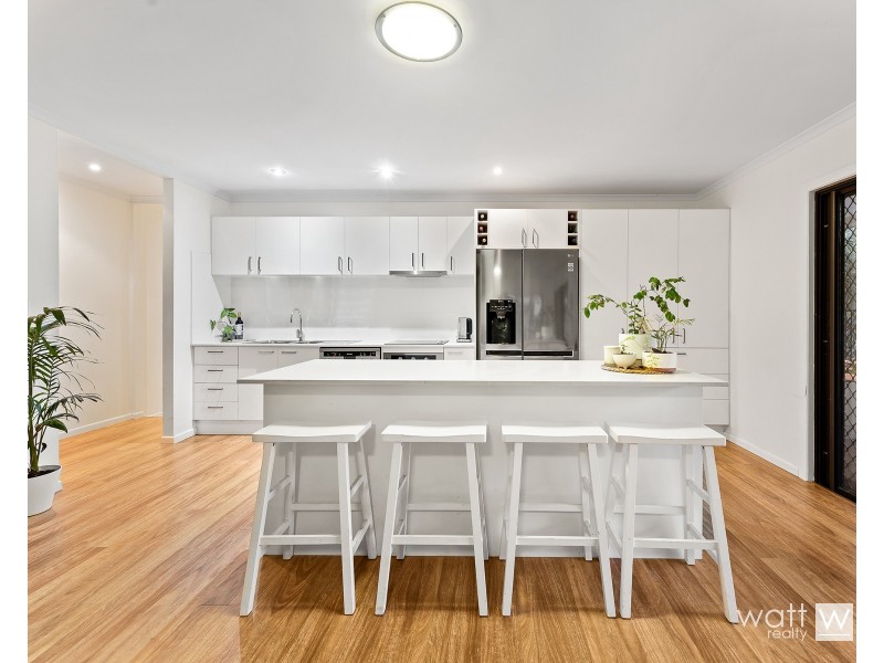 3 Coolabah Crescent, Bridgeman Downs QLD 4035