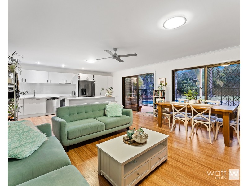 3 Coolabah Crescent, Bridgeman Downs QLD 4035