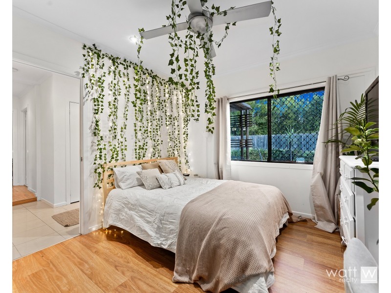3 Coolabah Crescent, Bridgeman Downs QLD 4035
