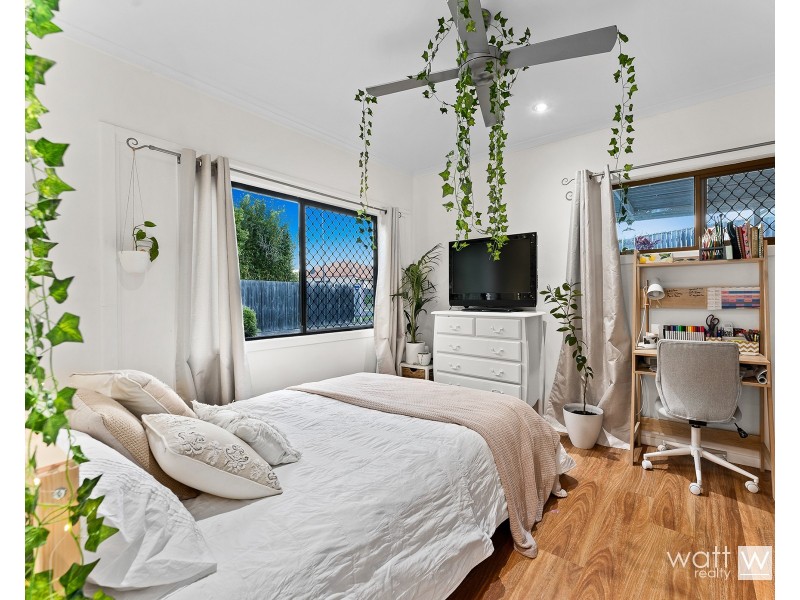 3 Coolabah Crescent, Bridgeman Downs QLD 4035