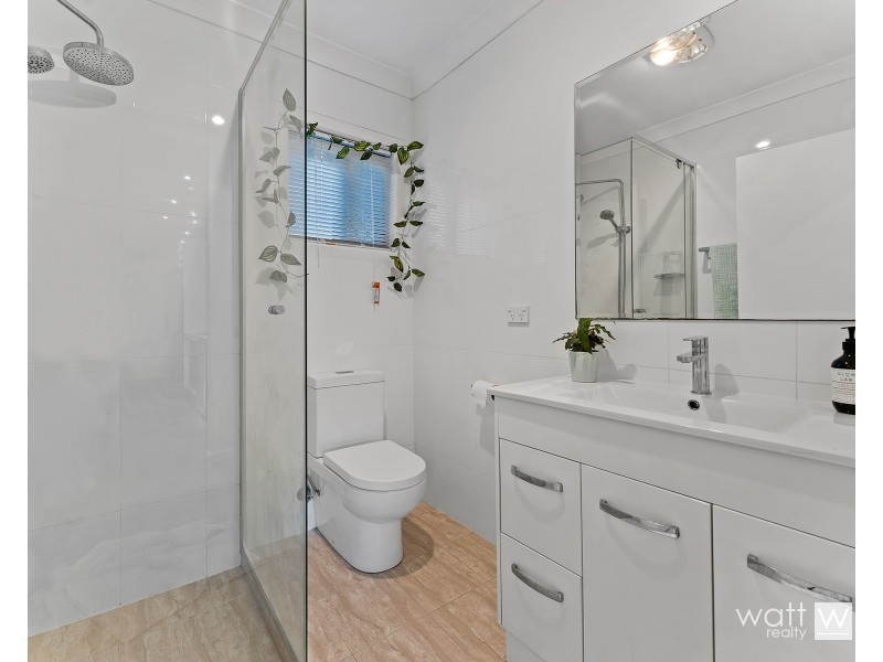 3 Coolabah Crescent, Bridgeman Downs QLD 4035