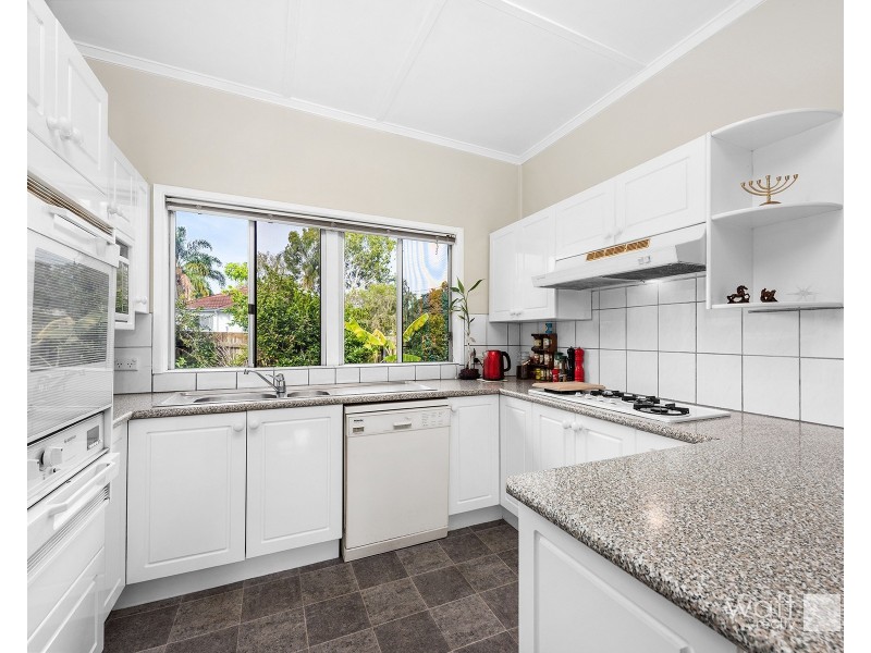 16 Kirby Road, Aspley QLD 4034