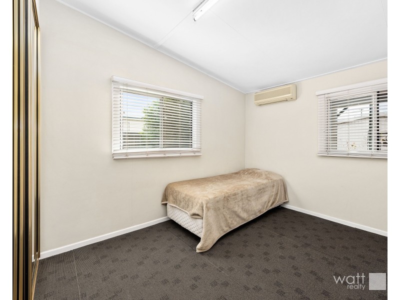 16 Kirby Road, Aspley QLD 4034