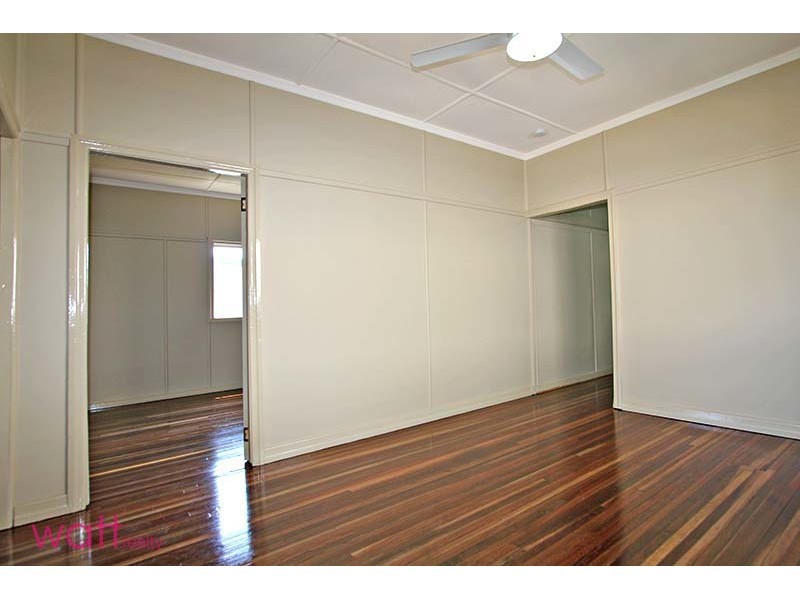 7 Inglis Street, Woody Point QLD 4019