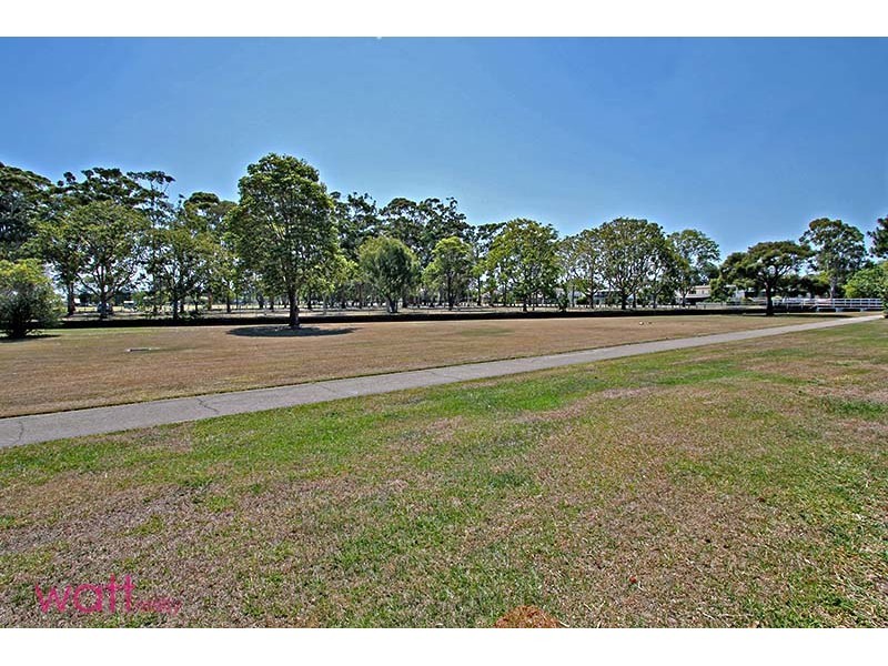 7 Inglis Street, Woody Point QLD 4019