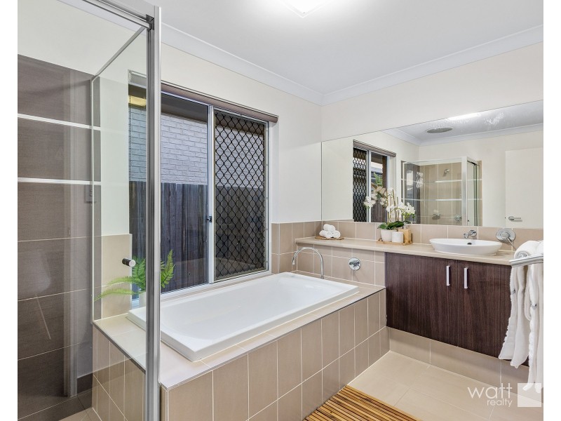 4 Williton Court, Carseldine QLD 4034