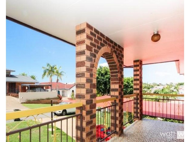 14 Hagman Street, Stafford Heights QLD 4053