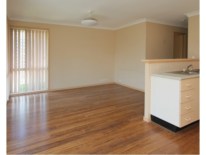 8 Rose Crescent, Fitzgibbon QLD 4018
