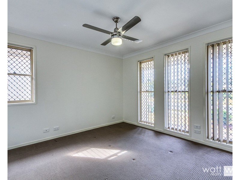 22 Hinchinbrook Avenue, Fitzgibbon QLD 4018