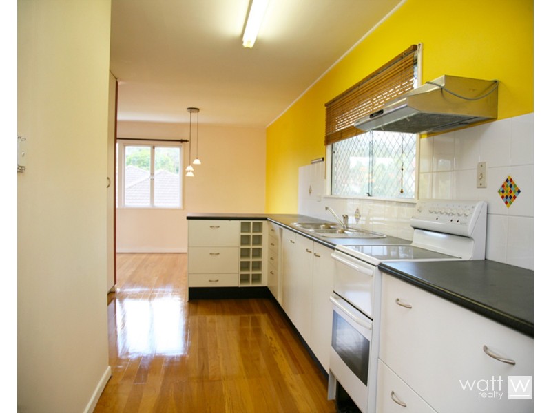 8 Billing Street, Chermside West QLD 4032