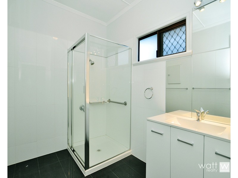 16 Carnot Street, Wavell Heights QLD 4012