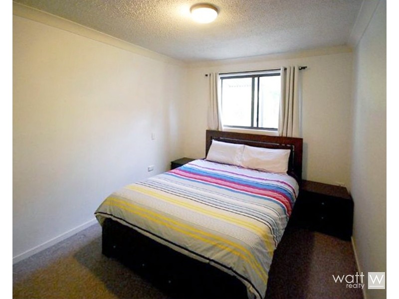 32 Ashley Road, Chermside West QLD 4032