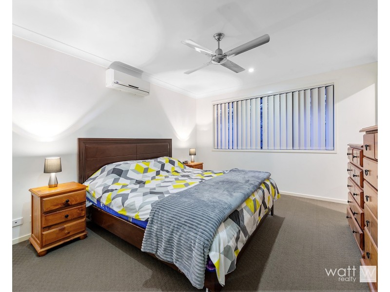 62 Somerset Drive, Carseldine QLD 4034