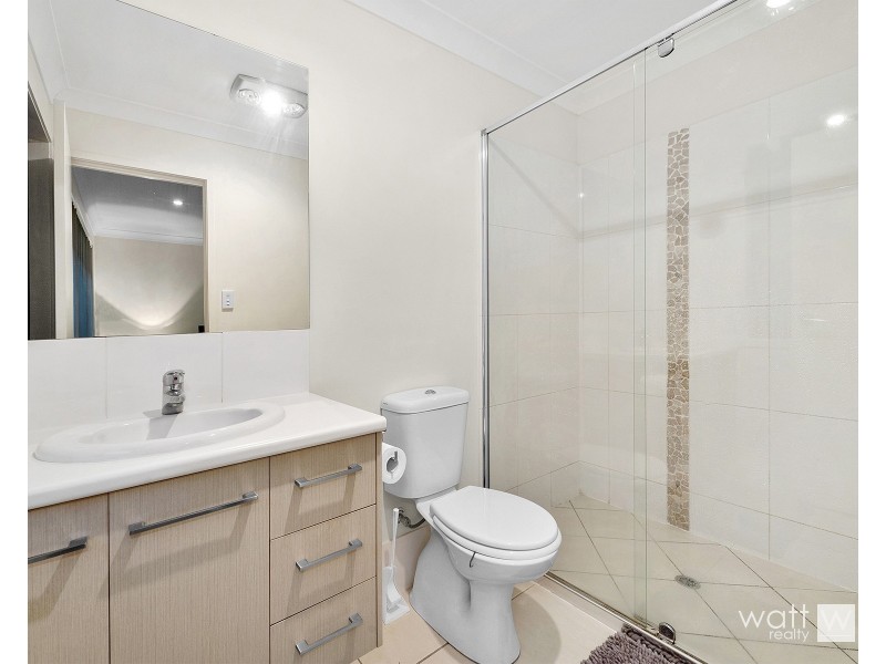 62 Somerset Drive, Carseldine QLD 4034