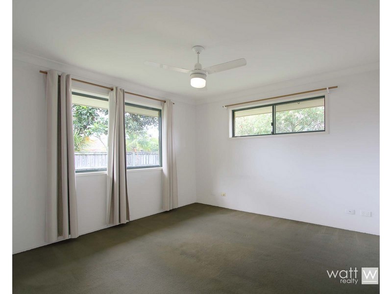 16 Silkyoak Circuit, Fitzgibbon QLD 4018