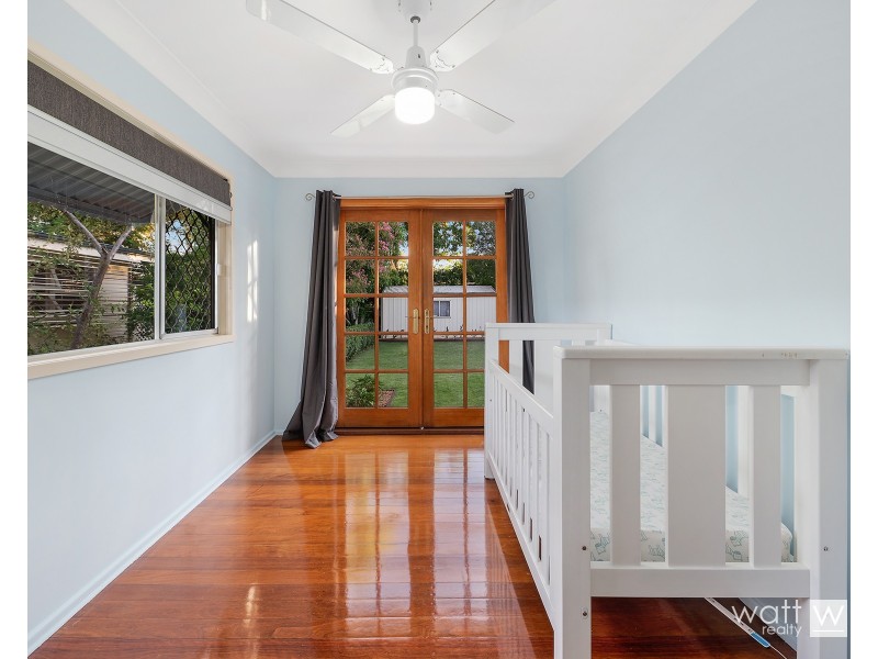 10 Kaiyar Street, Chermside West QLD 4032