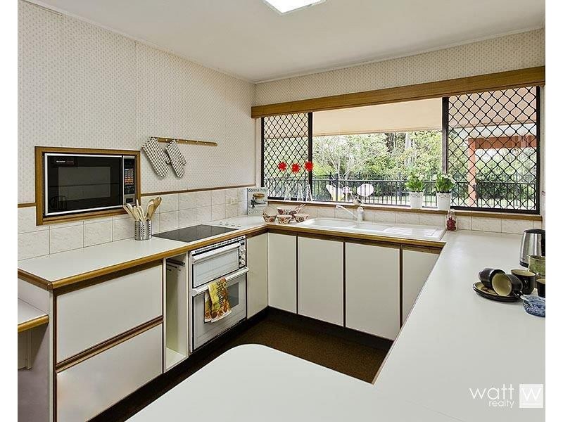 52 Dayboro Road, Petrie QLD 4502