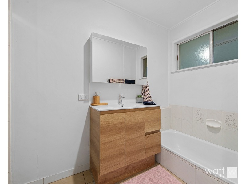 64 Jacaranda Drive, Albany Creek QLD 4035