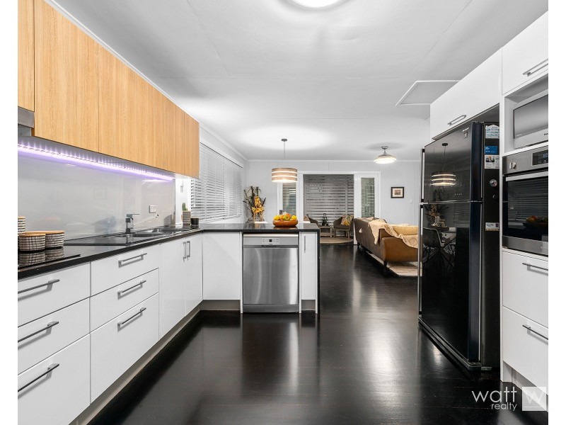 24 Summerfield Street, Aspley QLD 4034