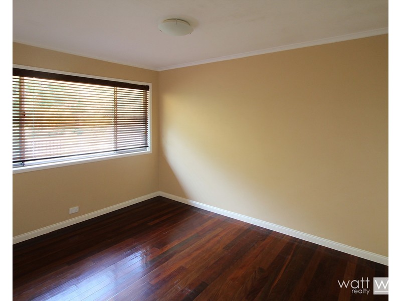 19 Pacific Street, Chermside West QLD 4032