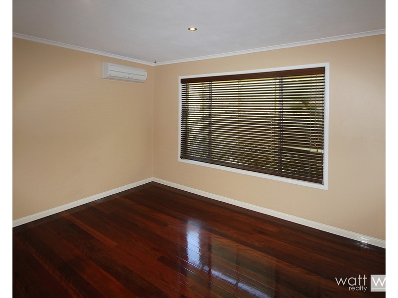 19 Pacific Street, Chermside West QLD 4032