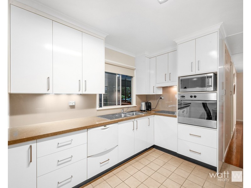 8 Gresford Street, Chermside West QLD 4032