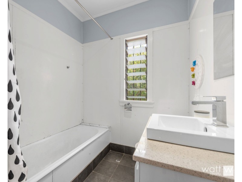 68 Crowley Street, Zillmere QLD 4034