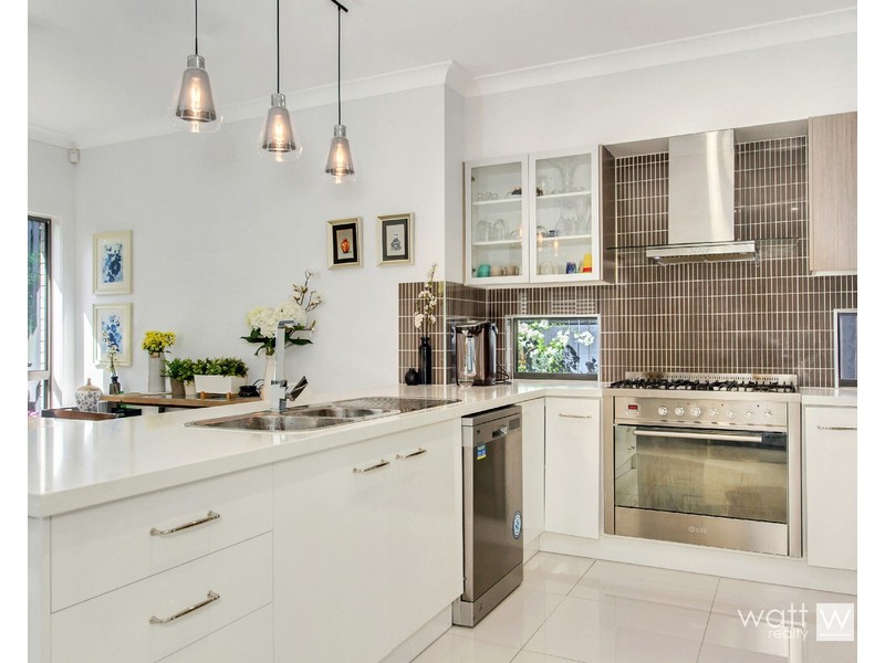 21 Centre Street, Aspley QLD 4034