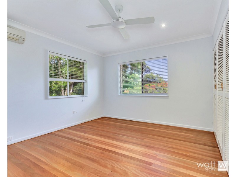 16 Montclair Street, Aspley QLD 4034